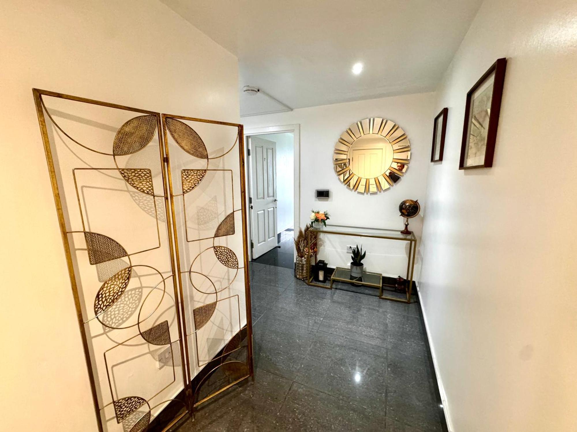 Ocean Park Apartments - Oceanfront - Free Parking And Fast Wifi 爱丁堡 外观 照片