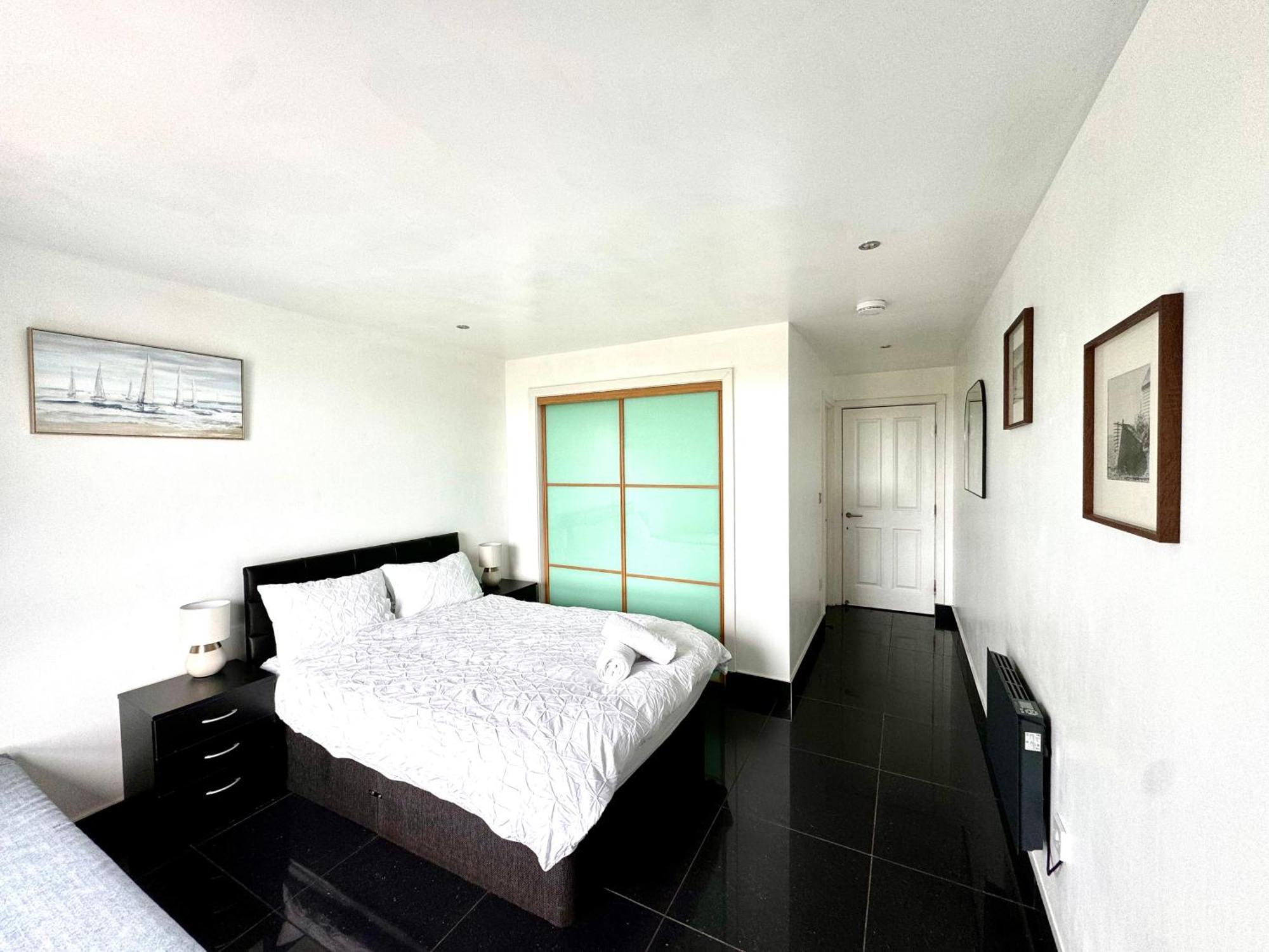 Ocean Park Apartments - Oceanfront - Free Parking And Fast Wifi 爱丁堡 外观 照片