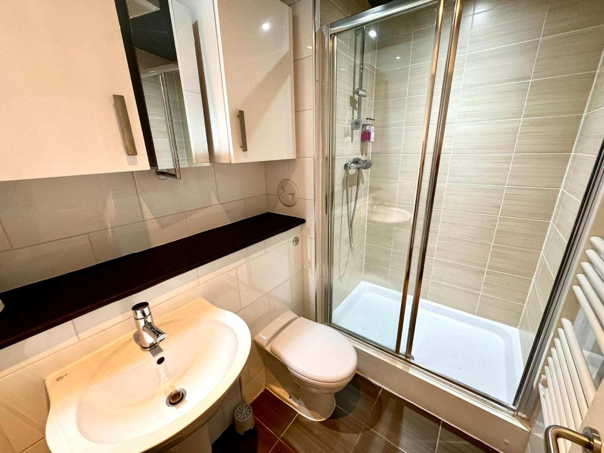 Ocean Park Apartments - Oceanfront - Free Parking And Fast Wifi 爱丁堡 外观 照片